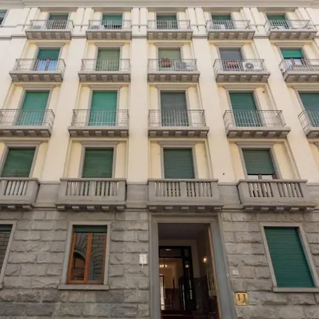 Stylish Four Bedrooms - Center Apartment *